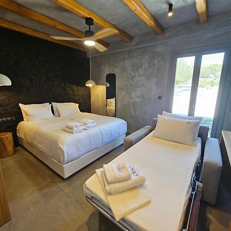 Osmio Luxury Residence Adamantas  Exteriör bild